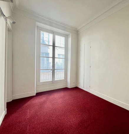 Photo 1 – location bureaux	PARIS (75002)