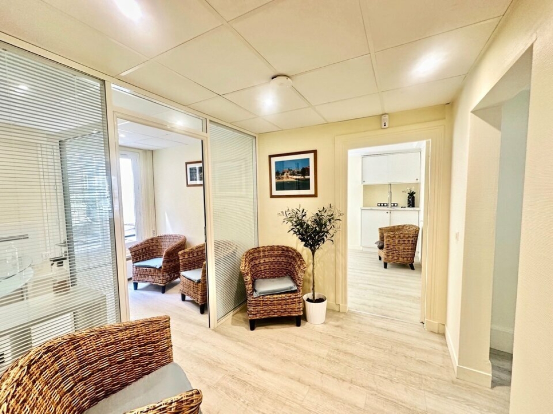 Photo 1 – location bureaux	PARIS (75009)