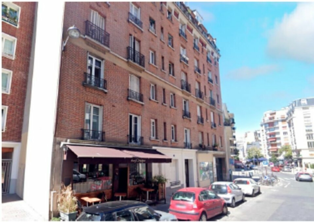 Photo 1 – location commerce	PARIS (75015)