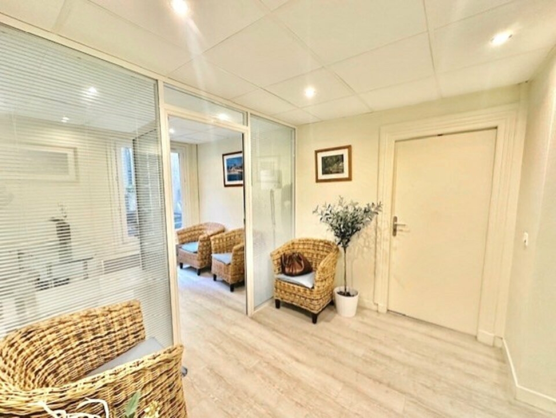 Photo 1 – location bureaux	PARIS (75009)