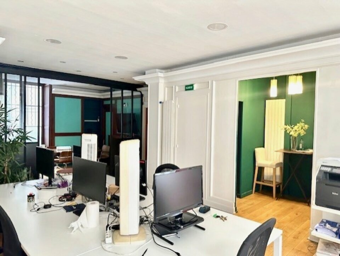 Photo 8 – location bureaux	PARIS (75008)