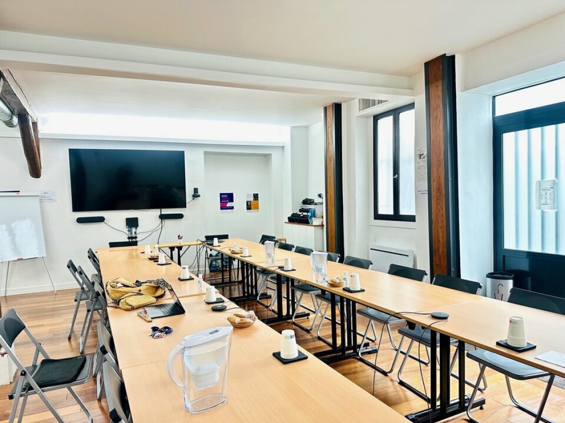 Photo 1 – location bureaux	PARIS (75011)