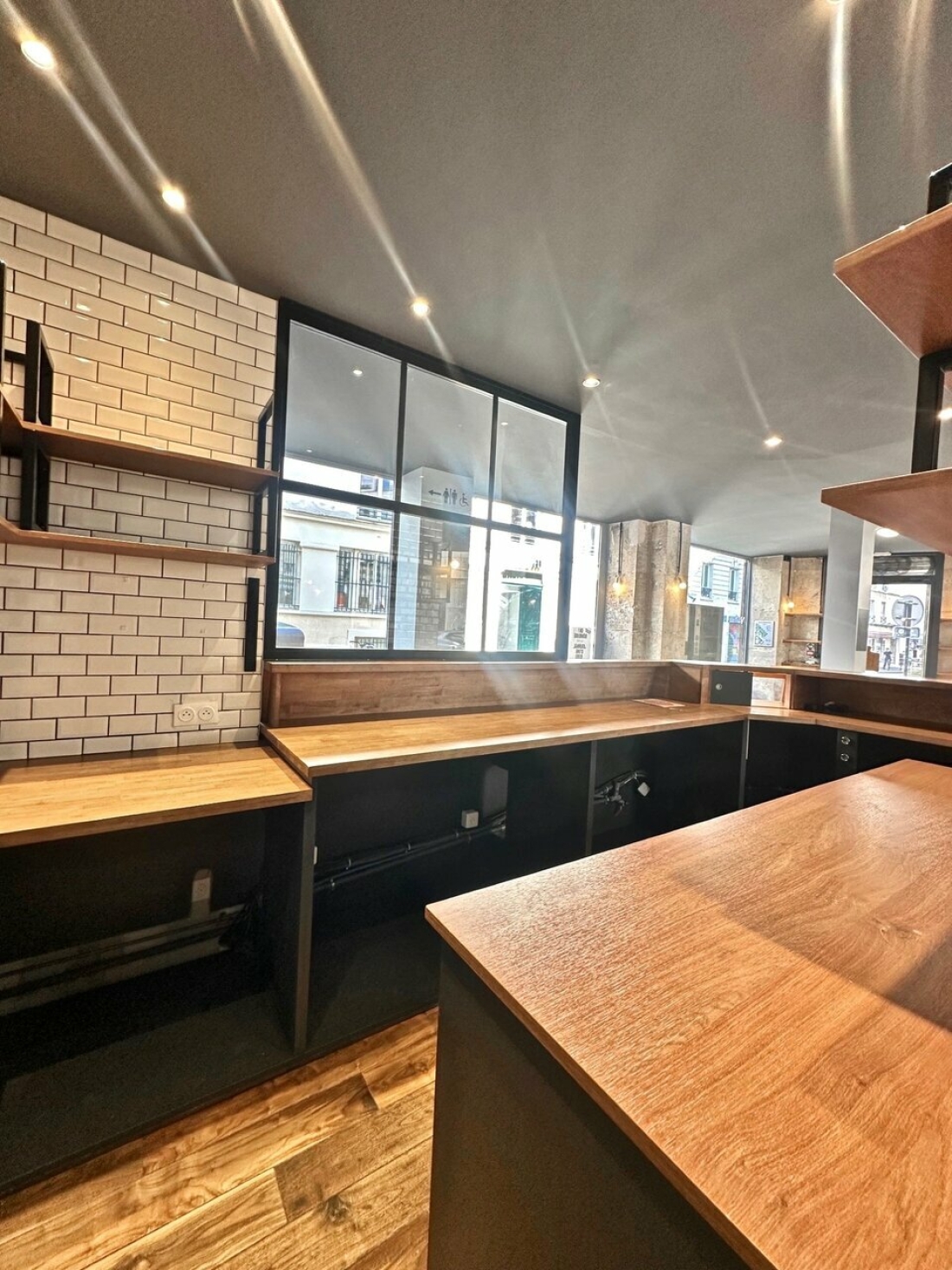 Photo 7 – location commerce	PARIS (75011)