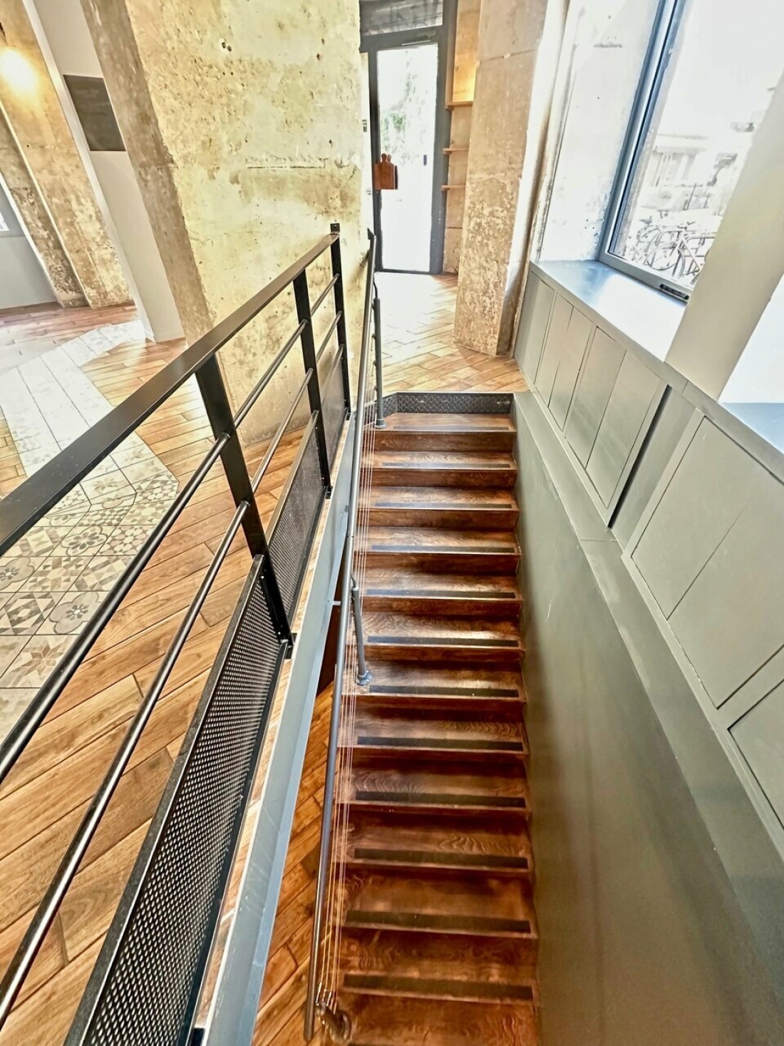 Photo 9 – location commerce	PARIS (75011)