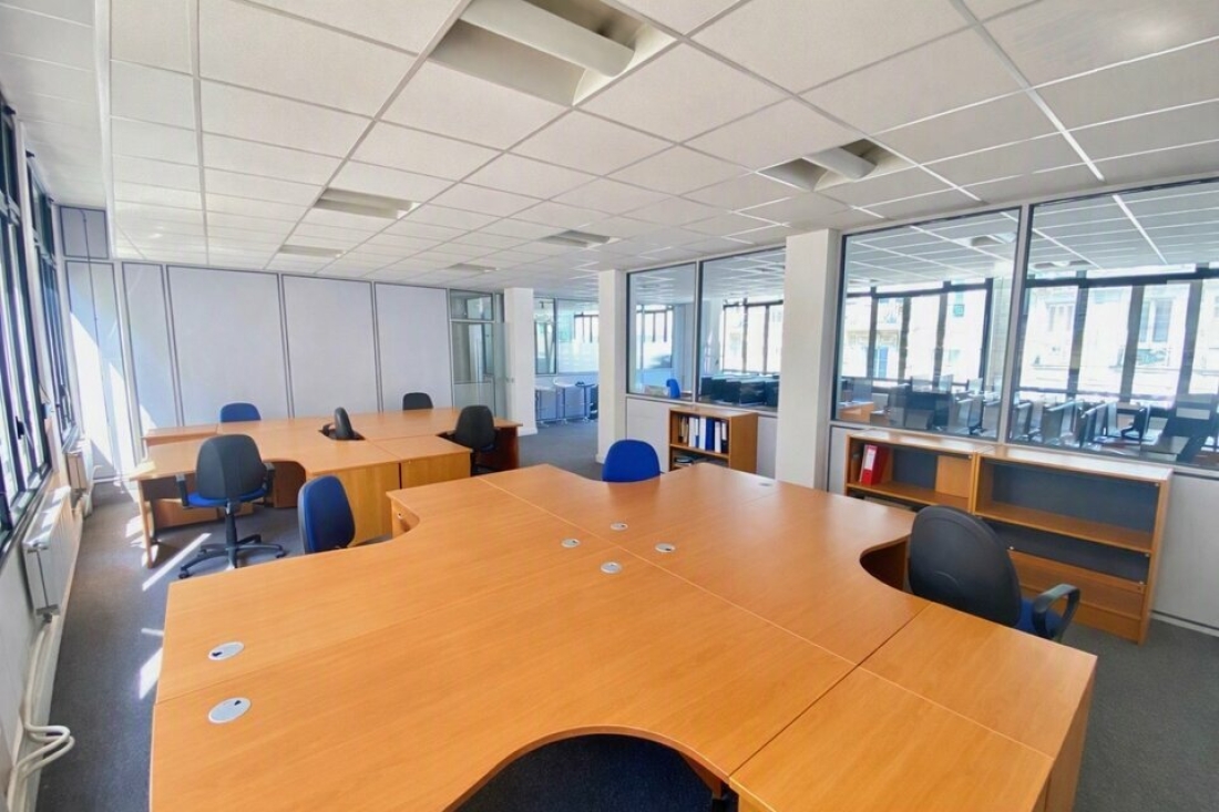 Photo 2 – location bureaux	PARIS (75010)