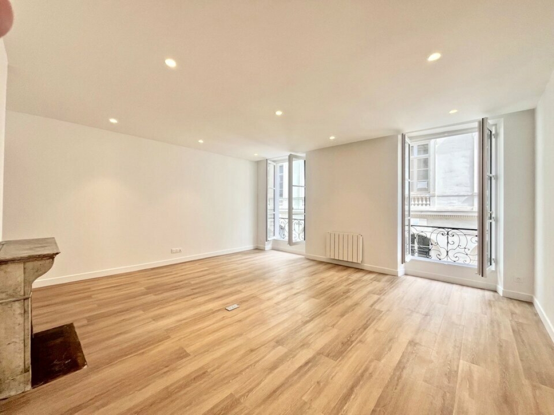 Photo 1 – location bureaux	PARIS (75001)