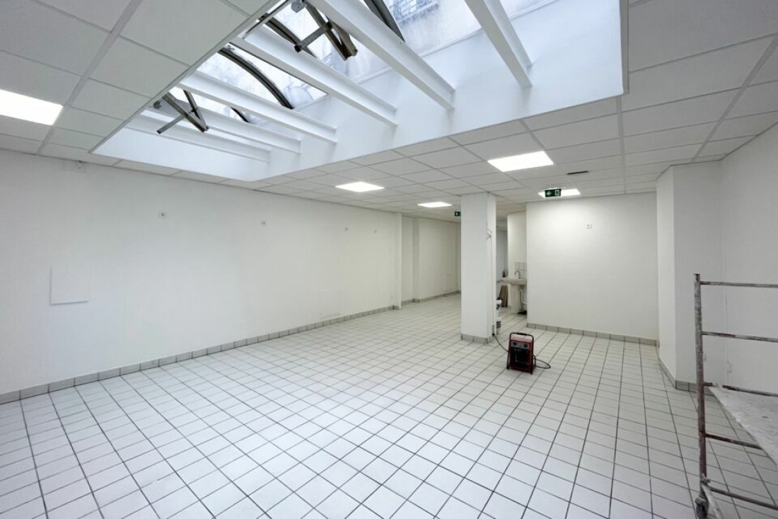 Photo 4 – location commerce	PARIS (75017)