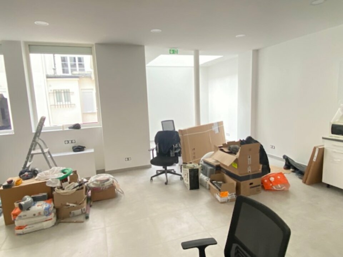 Photo 2 – location bureaux	PARIS (75010)