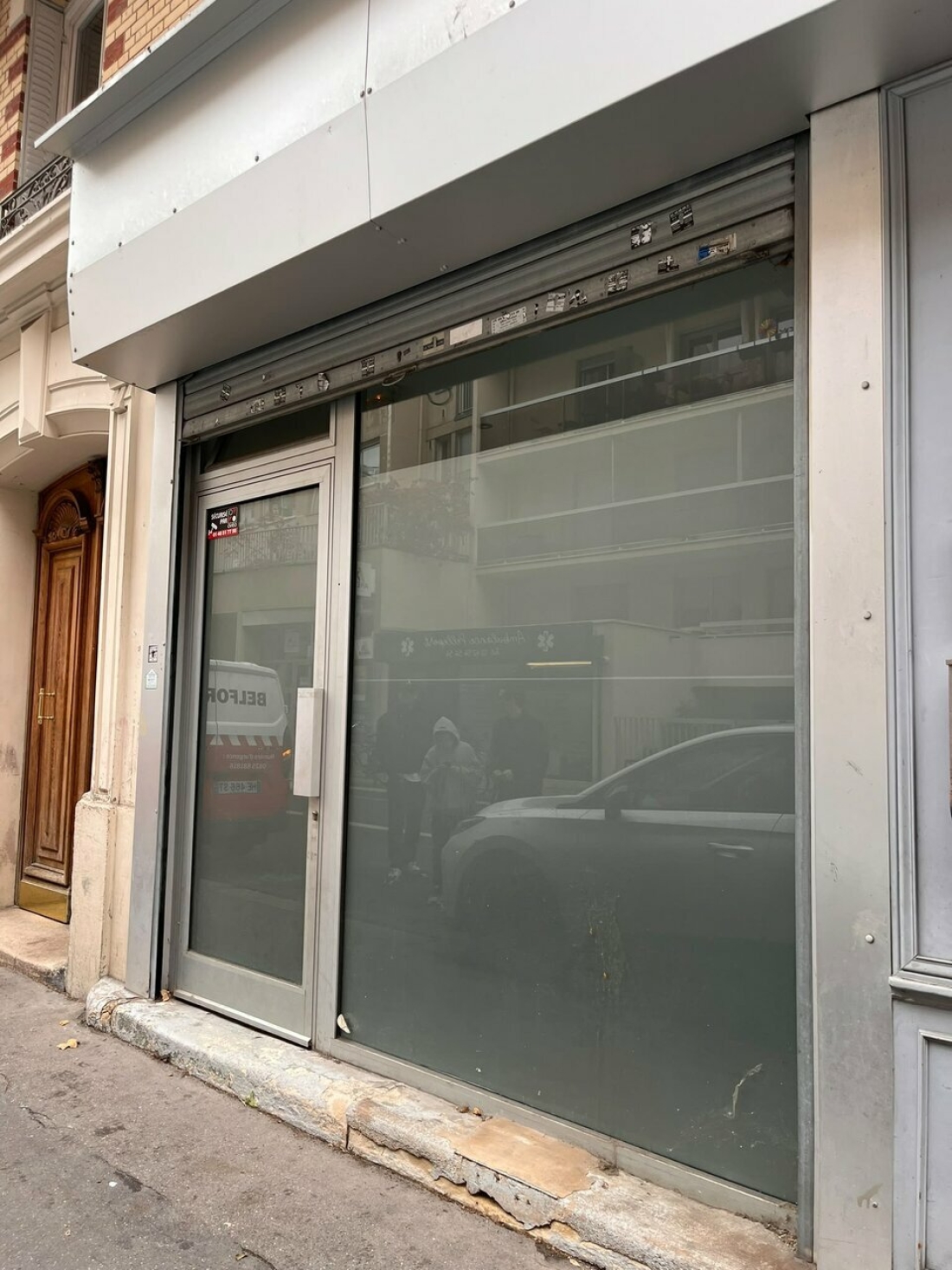Photo 1 – vente commerce	PARIS (75020)