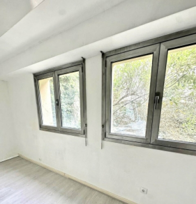 Photo 1 – location bureaux	SAINT MAUR DES FOSSES (94100)