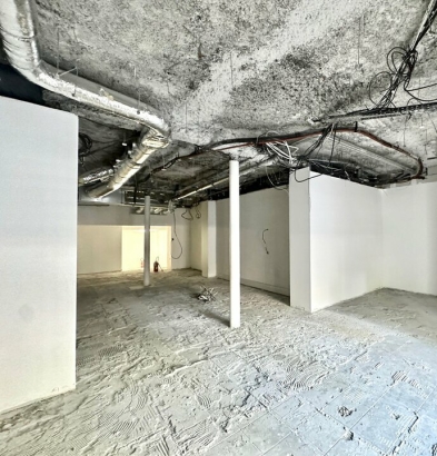 Photo 1 – location commerce	PARIS (75014)