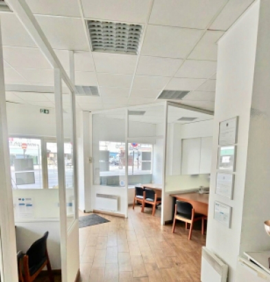 Photo 1 – location commerce	PARIS (75012)