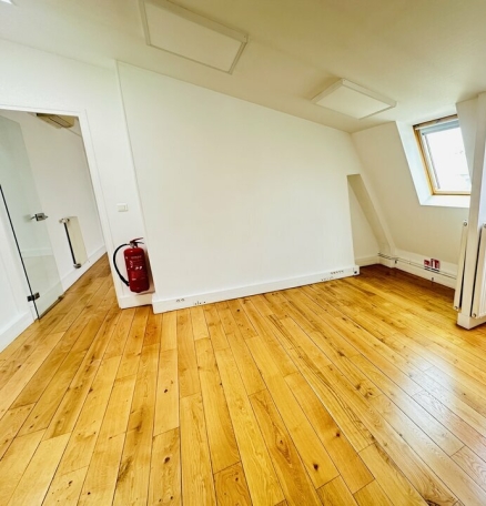 Photo 1 – location bureaux	PARIS (75002)