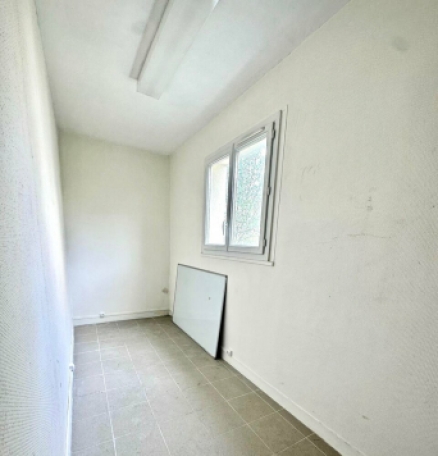 Photo 1 – location bureaux	SAINT MAUR DES FOSSES (94100)
